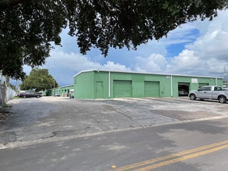 Plus de détails pour 5100 95th St N, Saint Petersburg, FL - Industriel/Logistique à louer