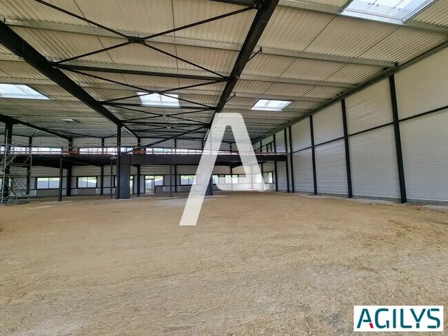 Plus de détails pour 89 Rue De L'Innovation, Moissy-Cramayel - Local d’activités à vendre