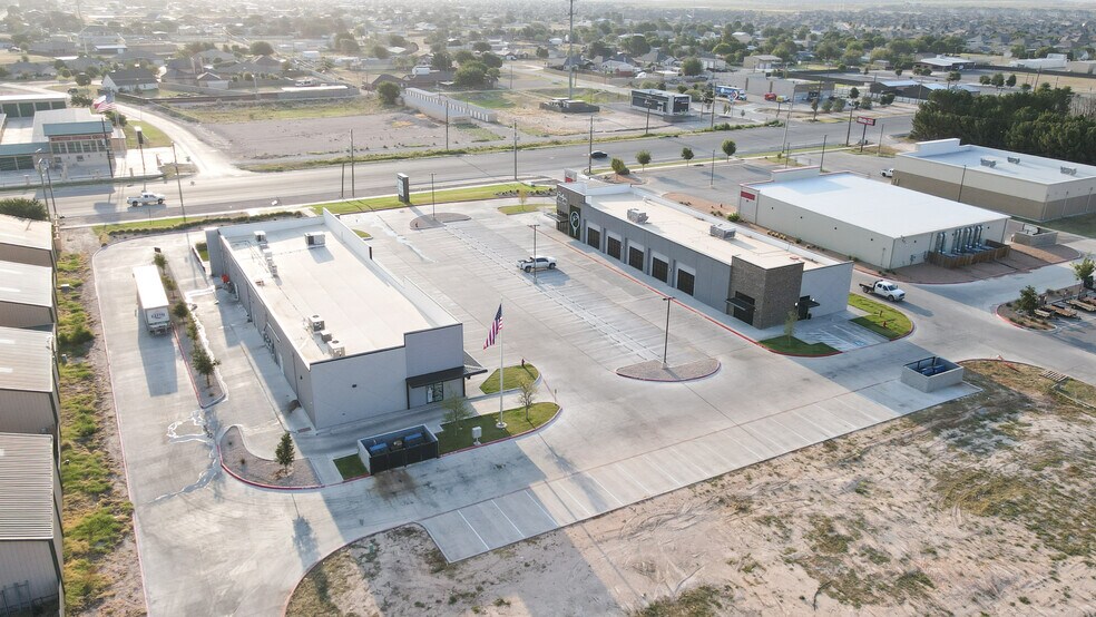 6409 N Big Spring St, Midland, TX à louer - Photo de l’immeuble – Image 1 sur 9