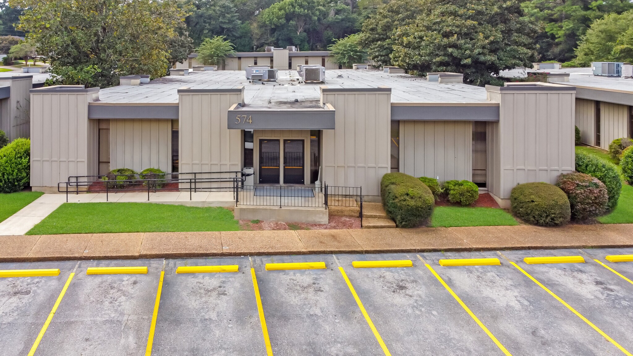 574 Azalea Rd, Mobile, AL à louer Photo intérieure– Image 1 sur 4