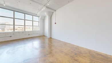 37-18 Northern Blvd, Long Island City, NY à louer Numérisation 3D Matterport– Image 1 sur 6