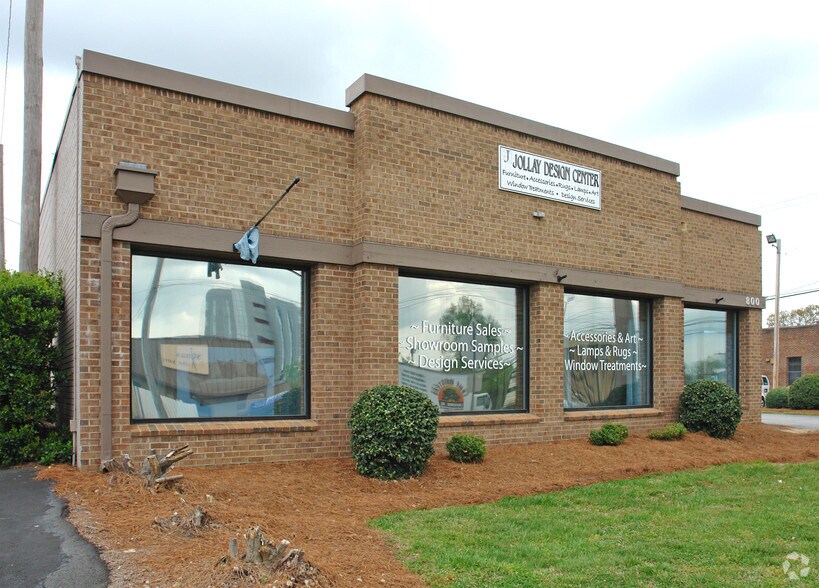 800 N Main St, High Point, NC à louer - Photo principale – Image 2 sur 4