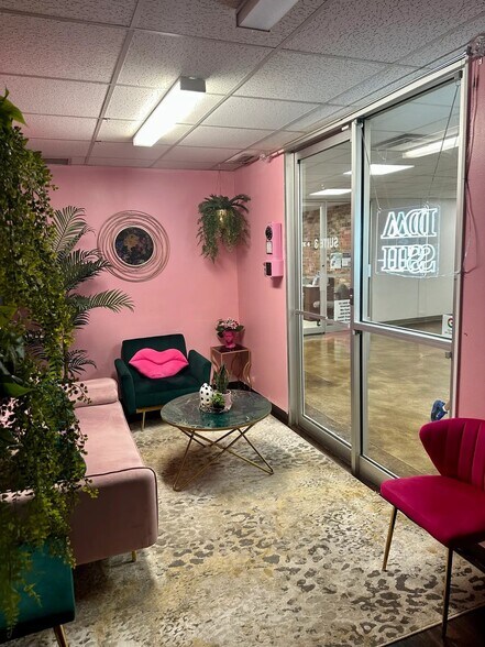 5300 N Meridian Ave, Oklahoma City, OK à louer - Photo intérieure – Image 3 sur 12