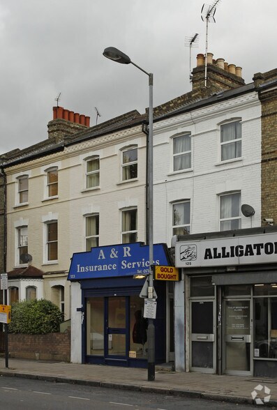 123 Blackstock Rd, Londres à louer - Photo de l’immeuble – Image 3 sur 3