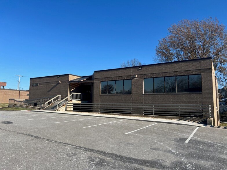 11755 W 112th St, Overland Park, KS à vendre - Photo de l’immeuble – Image 1 sur 1