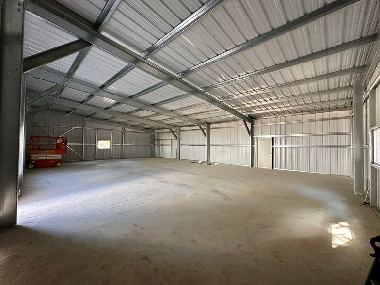 17286 FM306, Canyon Lake, TX à louer - Photo intérieure – Image 2 sur 6