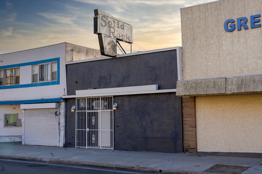 11123 S Western Ave, Los Angeles, CA à vendre - Photo de l’immeuble – Image 2 sur 29