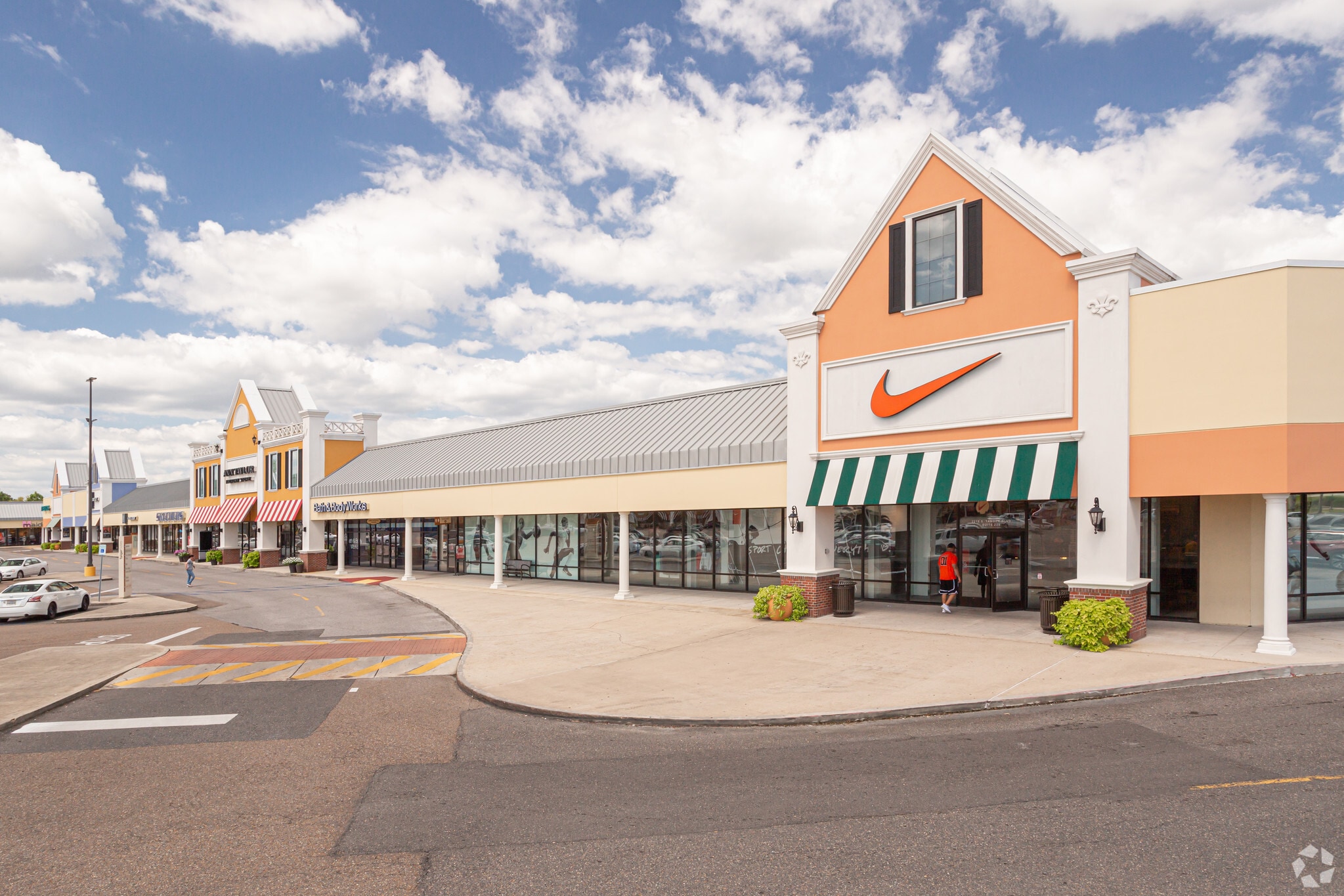 2200-2210 Tanger Blvd, Gonzales, LA à louer Photo principale– Image 1 sur 2