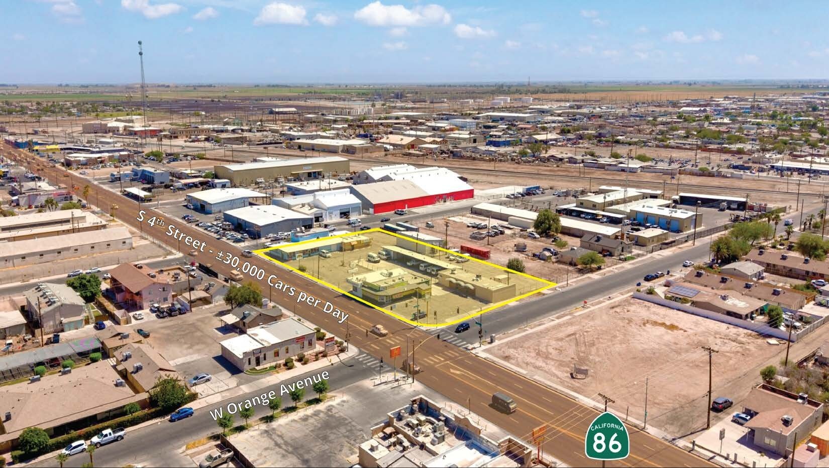 497 S 4th St, El Centro, CA à louer Photo principale– Image 1 sur 6