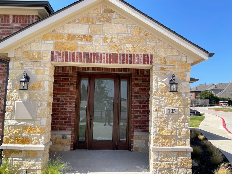 400 Stonebrook Pky, Frisco, TX à vendre - Photo de l’immeuble – Image 3 sur 58
