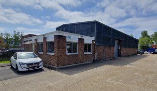 Plus de détails pour Off School Ln, Eastleigh - Industriel/Logistique à louer