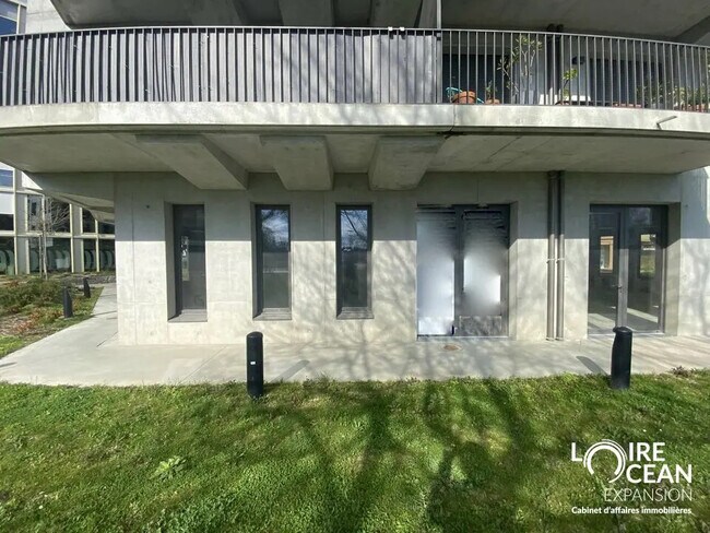 Plus de détails pour Local commercial à vendre