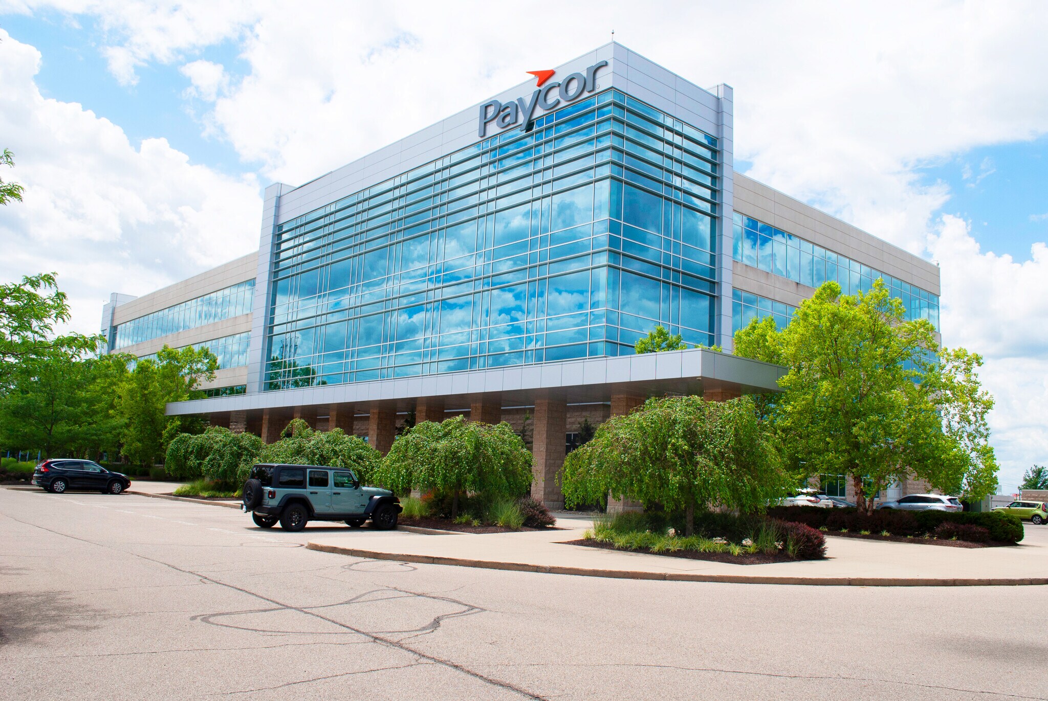 4811 Montgomery Rd, Norwood, OH à vendre Photo de l’immeuble– Image 1 sur 24