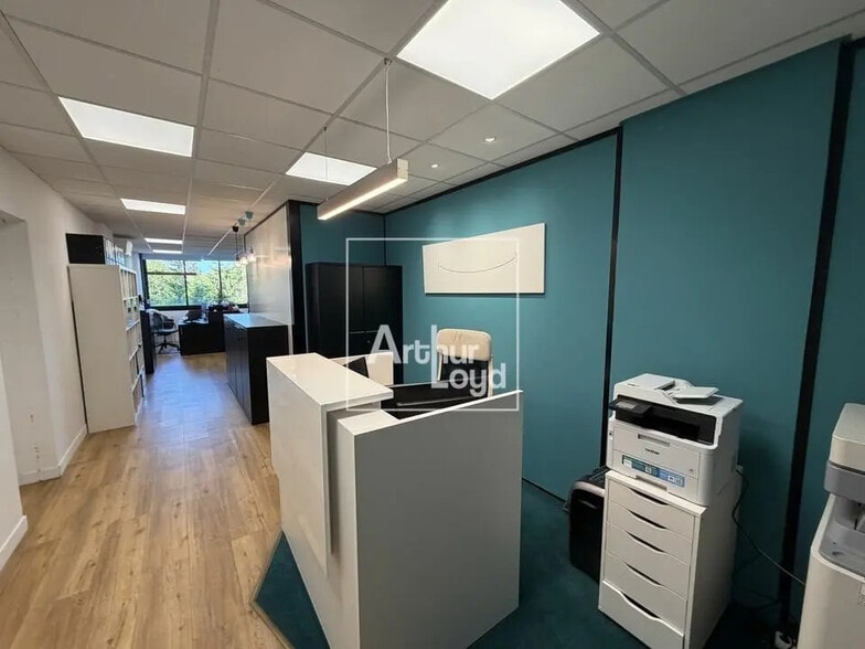 Bureau dans Melun à vendre - Photo intérieure – Image 1 sur 4