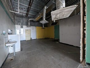 6960 Barker Cypress Rd, Houston, TX à louer Photo de l’immeuble– Image 2 sur 4