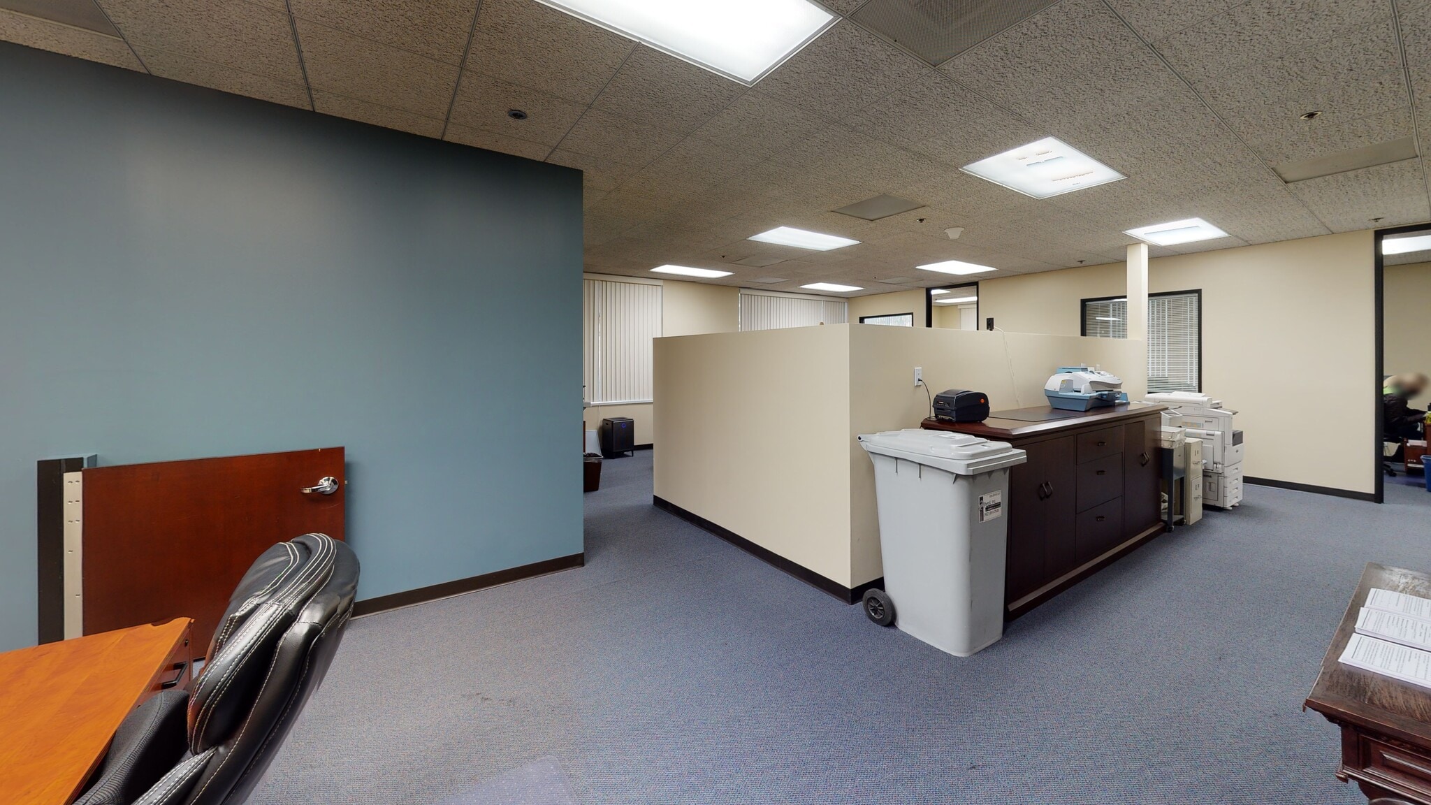 3950 Paramount Blvd, Lakewood, CA à louer Photo intérieure– Image 1 sur 13