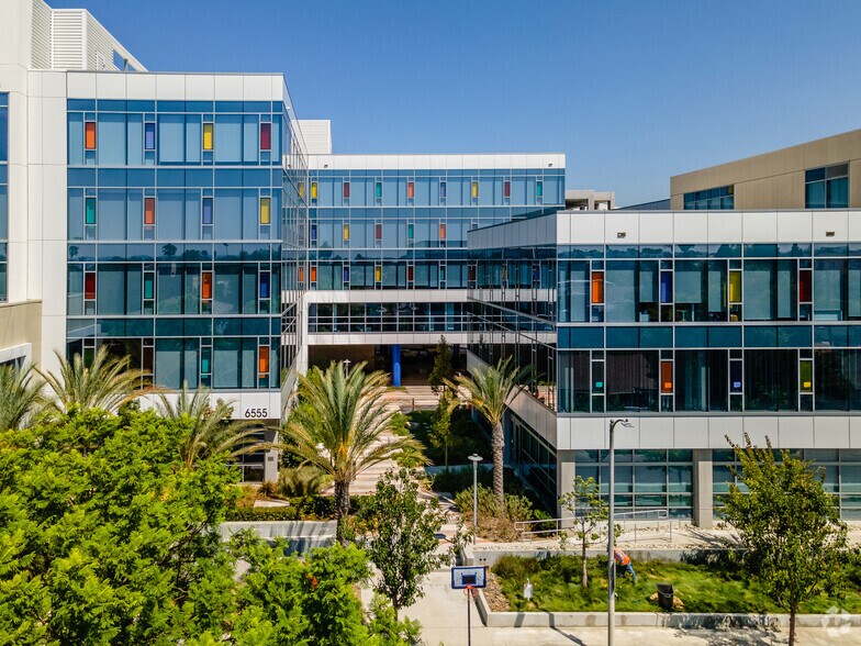 959 Seward St, Los Angeles, CA à louer - Photo de l’immeuble – Image 1 sur 18