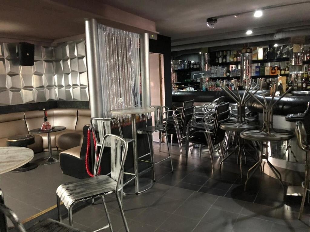 Montcada i Reixac, BAR 08110 - Lot - - - Photo intérieure - Image 1 of 14