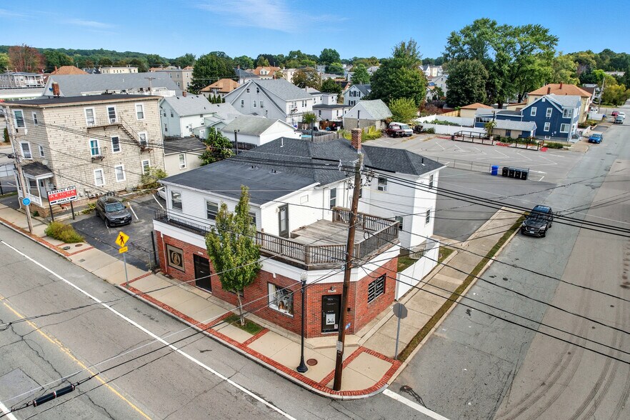 1043-1045 Charles St, Providence, RI à vendre - Photo de l’immeuble – Image 3 sur 29