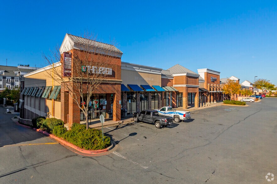 1701-1765 Rockville Pike, Rockville, MD à vendre - Photo de l’immeuble – Image 2 sur 6