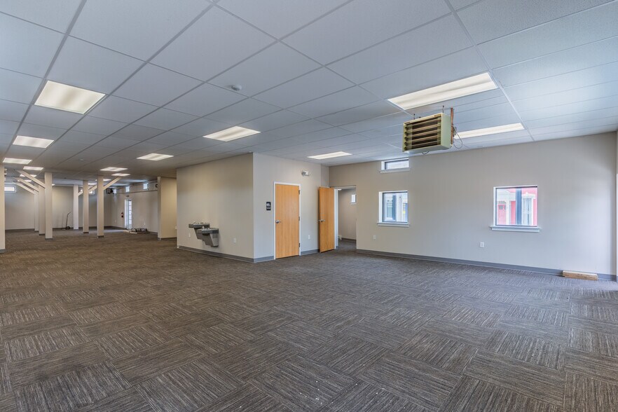 3903 Lincoln Hwy, Thorndale, PA à louer - Photo de l’immeuble – Image 3 sur 5