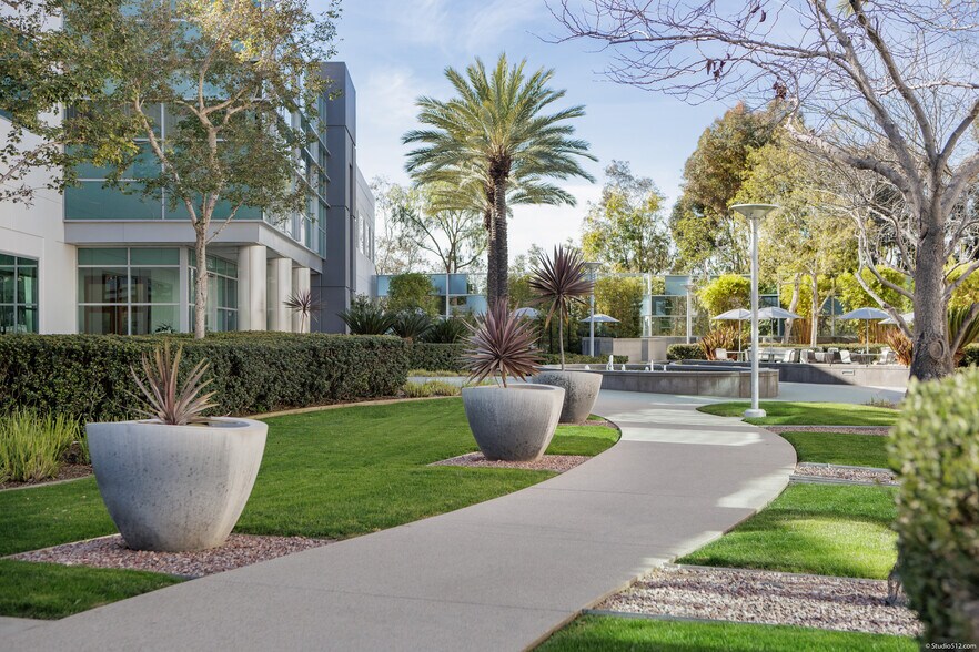 15378 Avenue of Science, San Diego, CA à louer - Photo de l’immeuble – Image 3 sur 8
