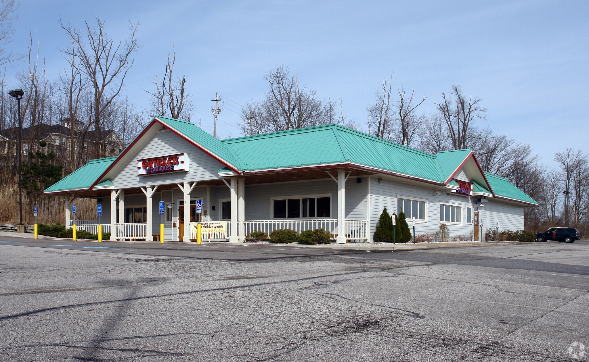 110 Montrose West Ave, Akron, OH à louer Photo principale– Image 1 sur 9