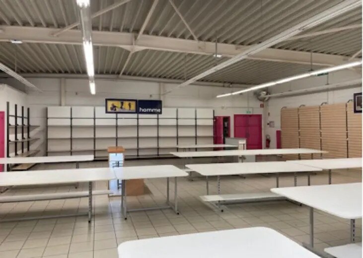 Local commercial dans Wavrin à louer - Photo de l’immeuble – Image 2 sur 8