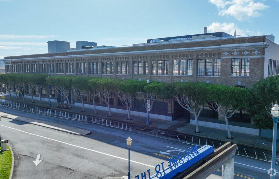 One Beach St, San Francisco, CA à louer - Photo de l’immeuble – Image 3 sur 7
