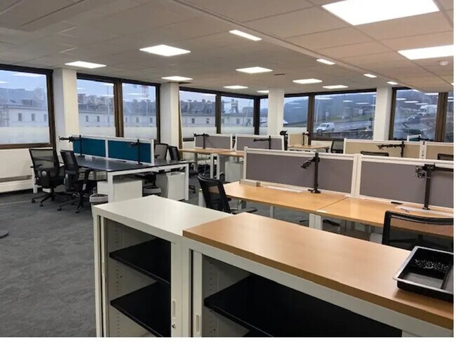Plus de détails pour Bureau à louer
