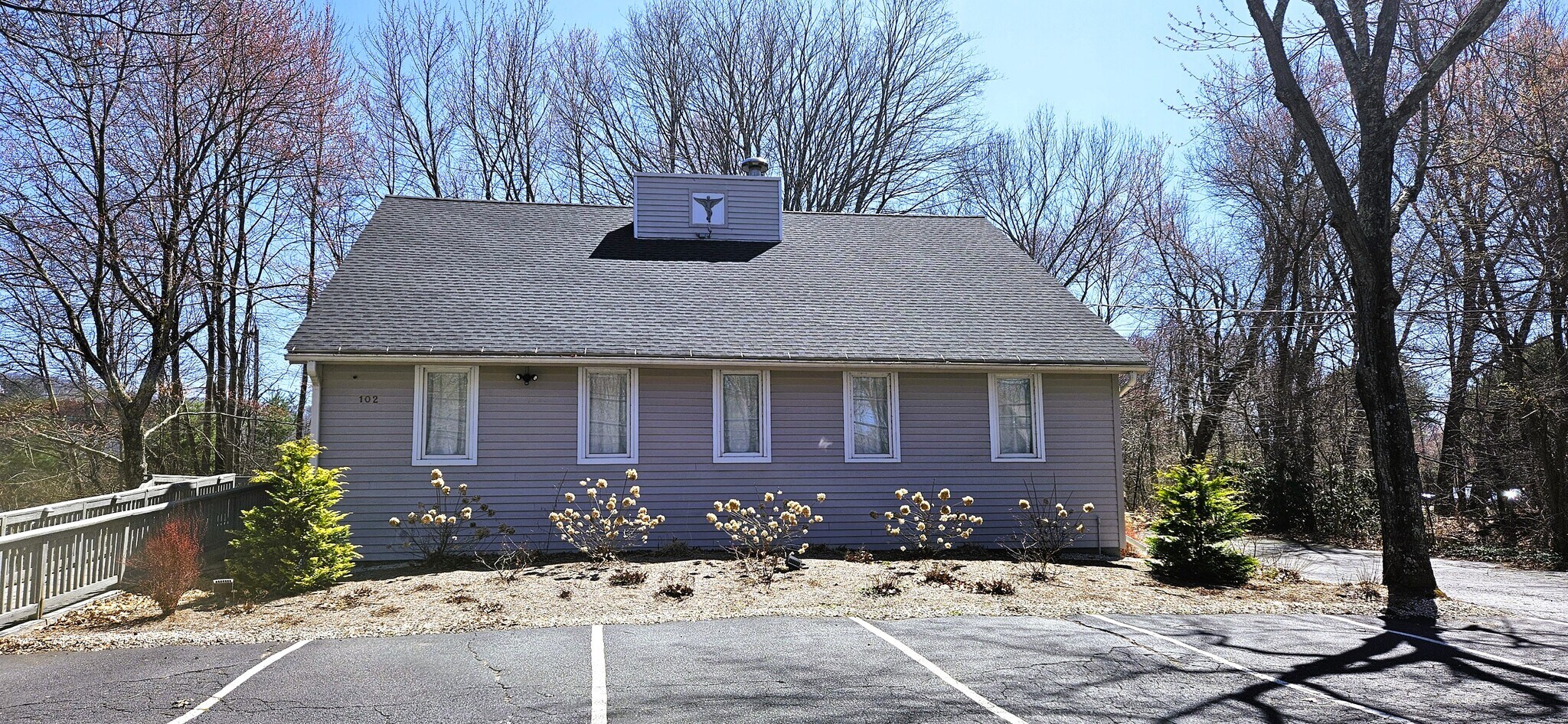 102 Hopmeadow St, Weatogue, CT à vendre Photo principale– Image 1 sur 9