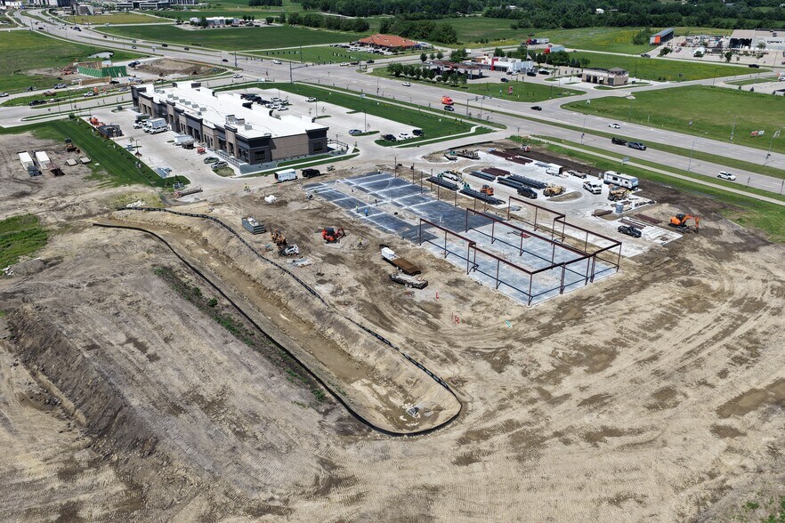 3470 Grand Prairie PKWY, Waukee, IA à louer - Aérien – Image 1 sur 4