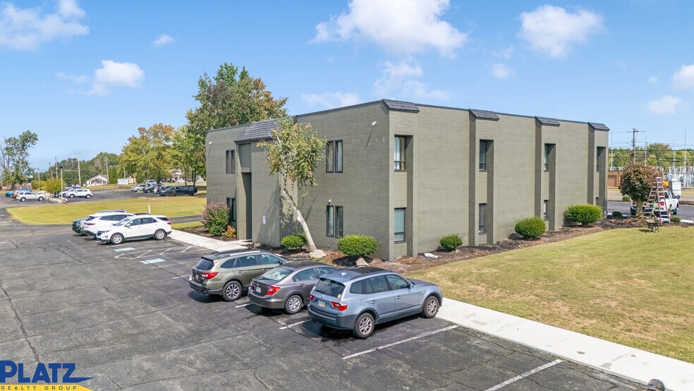 918 Youngstown Warren Rd, Niles, OH à vendre - Photo de l’immeuble – Image 3 sur 9