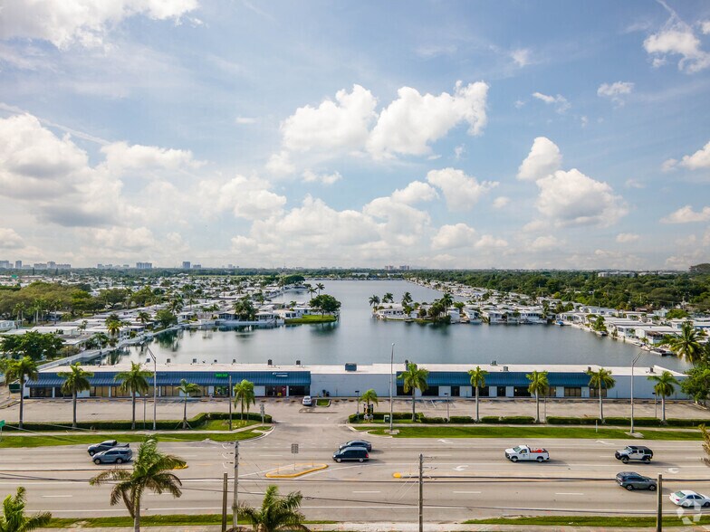3192-3194 W Hallandale Beach Blvd, Hallandale, FL à louer - Aérien – Image 3 sur 10