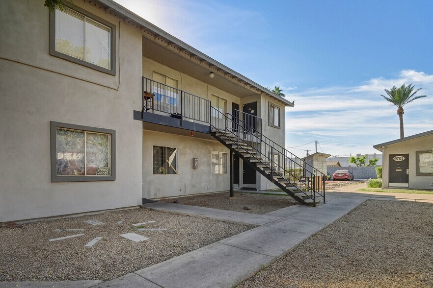2602 W Glenrosa Ave, Phoenix, AZ à vendre - Photo de l’immeuble – Image 3 sur 8