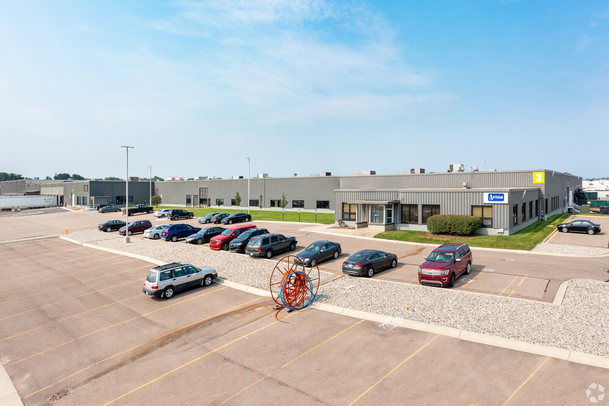 31774-31778 Enterprise Dr, Livonia, MI à vendre Photo de l’immeuble– Image 1 sur 1
