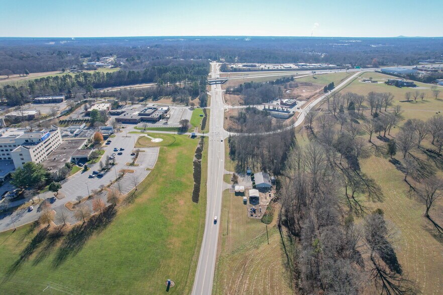227 Old Mocksville Rd, Statesville, NC à vendre - Photo de l’immeuble – Image 3 sur 6