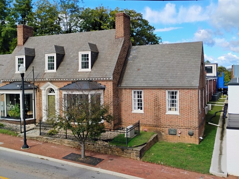 409 5th St, Lynchburg, VA à louer - Photo de l’immeuble – Image 2 sur 53