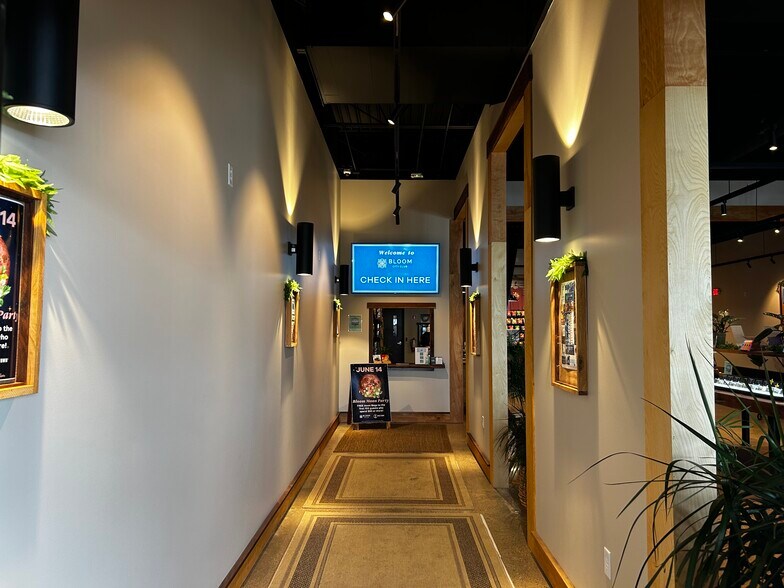 4114-4120 W Stadium Dr, Kalamazoo, MI à vendre - Photo de l’immeuble – Image 3 sur 18