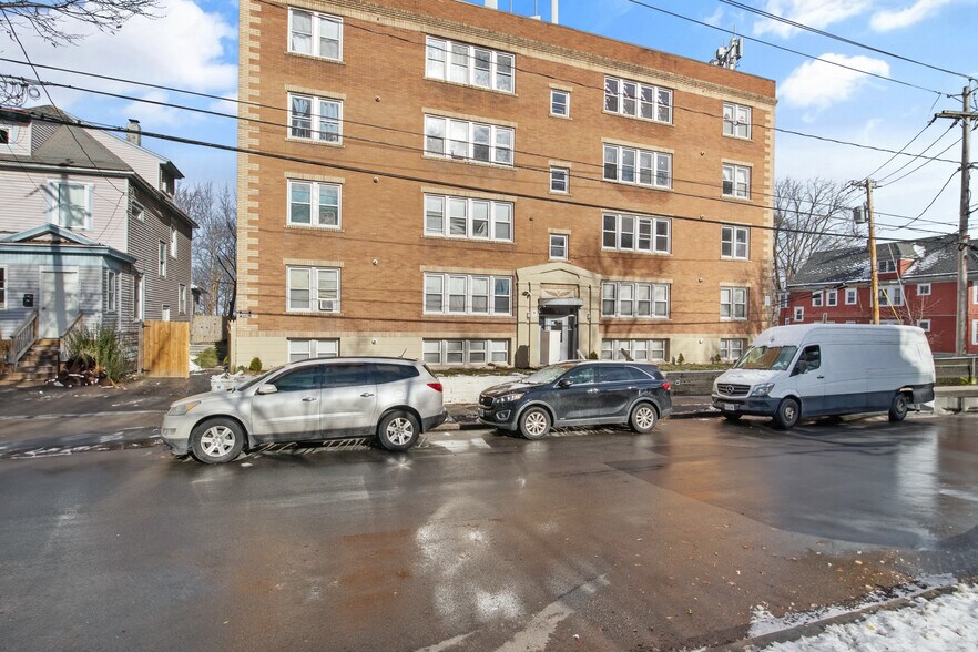 1000 Bellevue Ave, Syracuse, NY à vendre - Photo de l’immeuble – Image 2 sur 34