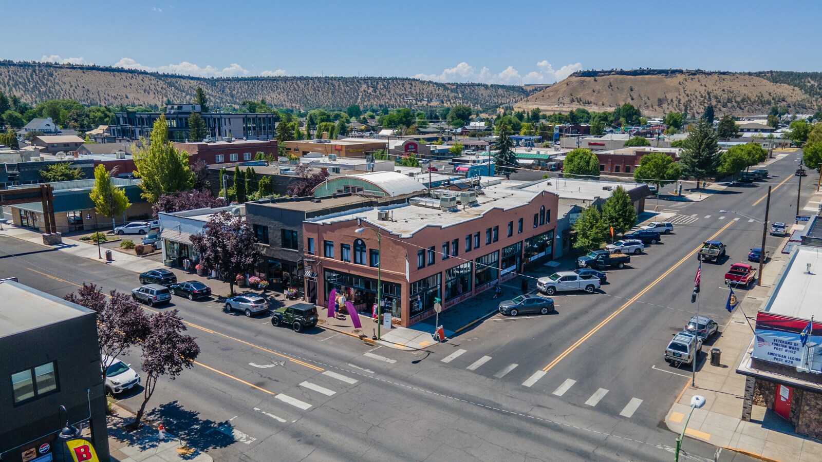395 N Main St, Prineville, OR à vendre Photo principale– Image 1 sur 44
