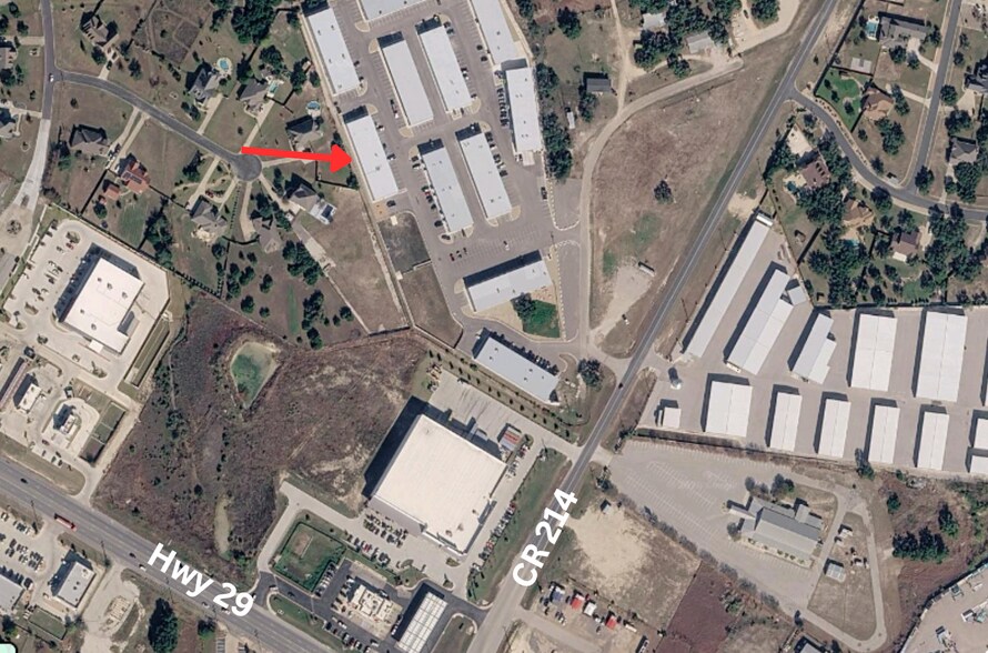 233 County Road 214, Liberty Hill, TX à louer - Photo de l’immeuble – Image 2 sur 6