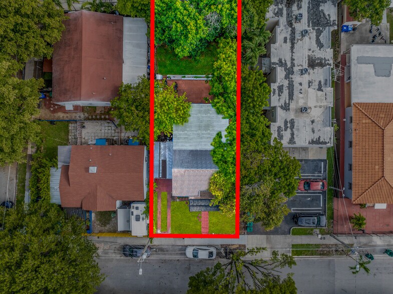 591 NW 34th St, Miami, FL à vendre - Photo de l’immeuble – Image 1 sur 11