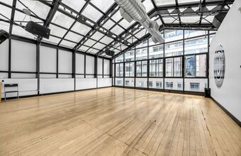 224-226 Richmond St W, Toronto, ON à louer Photo intérieure– Image 2 sur 8