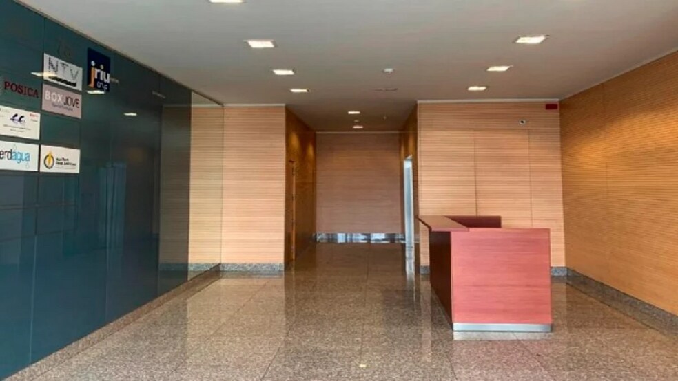 Carrer Ivars d'Urgell, 10, Lleida, Lérida à vendre - Hall d’entrée – Image 2 sur 2