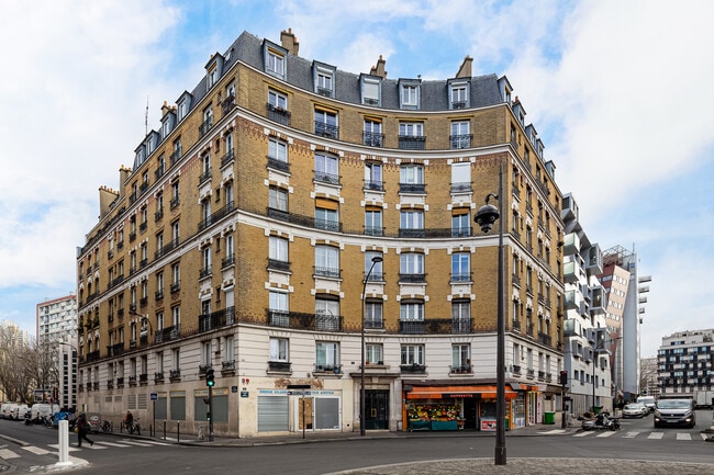 Plus de détails pour 2 Place Du Maroc, Paris - Local commercial à louer