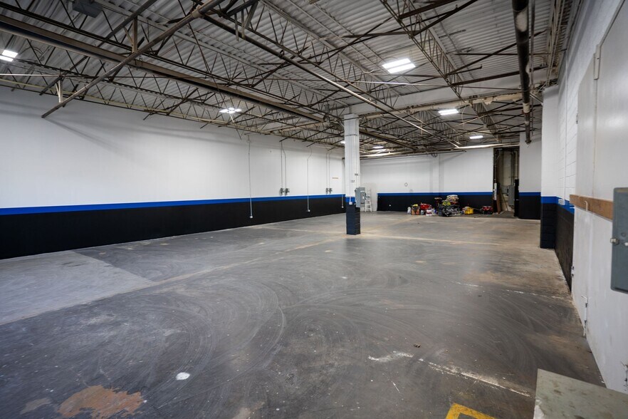 200 N Route 303, West Nyack, NY à louer - Photo de l’immeuble – Image 2 sur 10