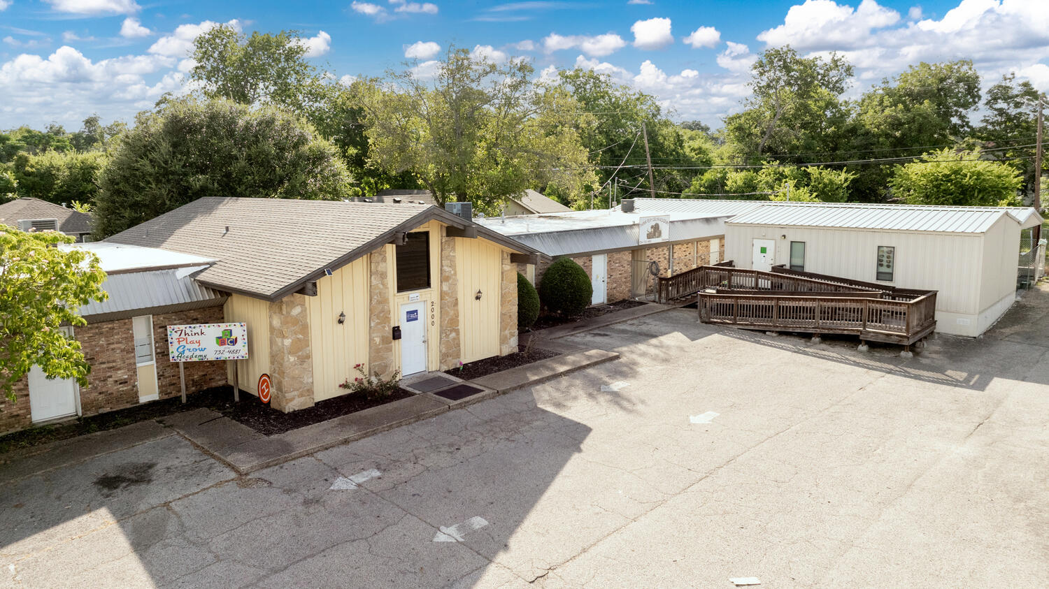 2000 N 25th St, Waco, TX à vendre Photo de l’immeuble– Image 1 sur 19