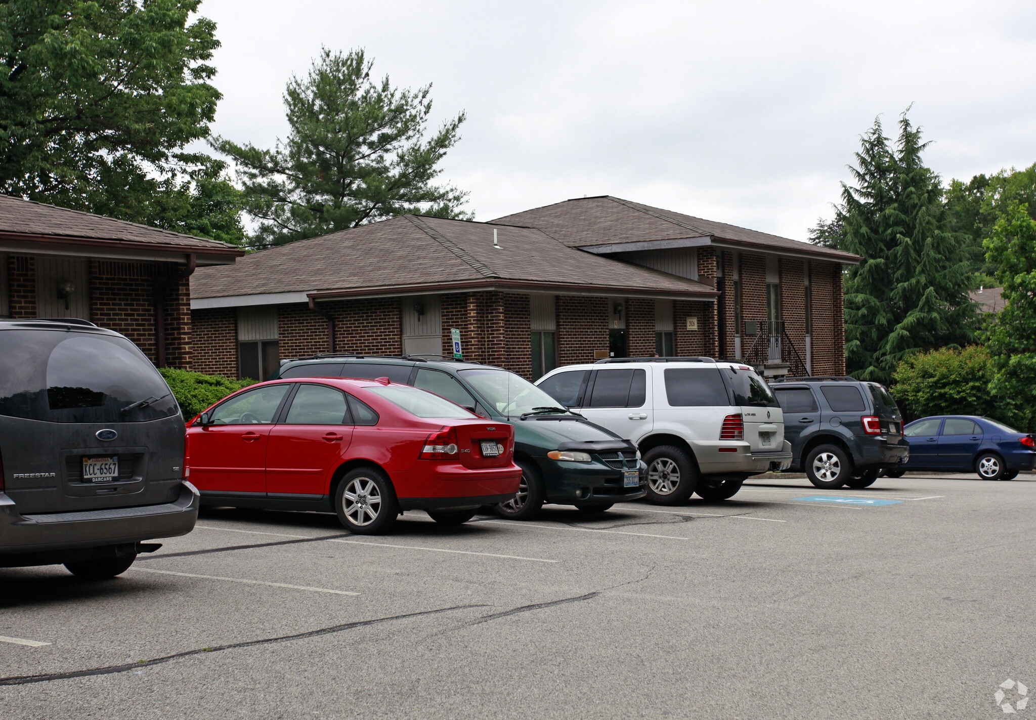 2026 Opitz Blvd, Woodbridge, VA à louer Photo principale– Image 1 sur 5