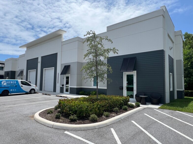 12871 Suzanne, Hobe Sound, FL à louer - Photo de l’immeuble – Image 3 sur 8